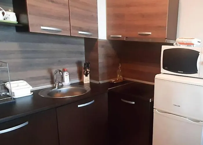 In Diamond * Μπουργκάς