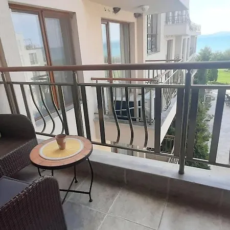 Apartment In Diamond *